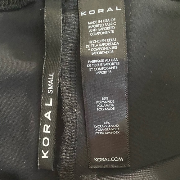 Koral Lustrous High Rise Capri Legging (S) - Picture 9 of 9